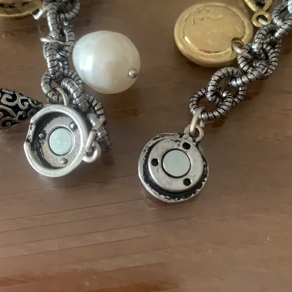Cute costume jewelry charm bracelet - Picture 2 of 6